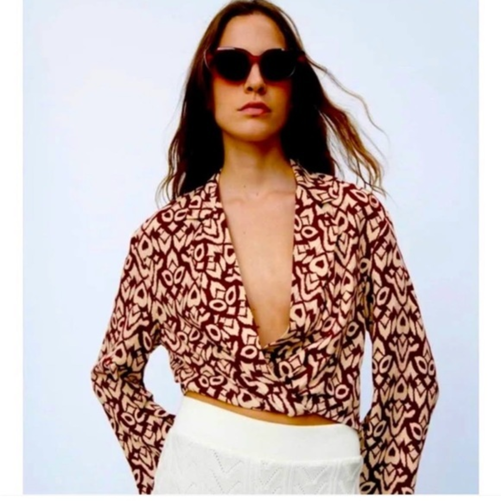ZARA Cropped Bell Sleeve‎ Old Money Cropped Blouse Surplice Europe Vacation Sz M